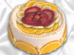 leziz pastane 4 ile 6 kisilik yas pasta meyvali yaspasta  Kütahya çiçek siparişi sitesi 
